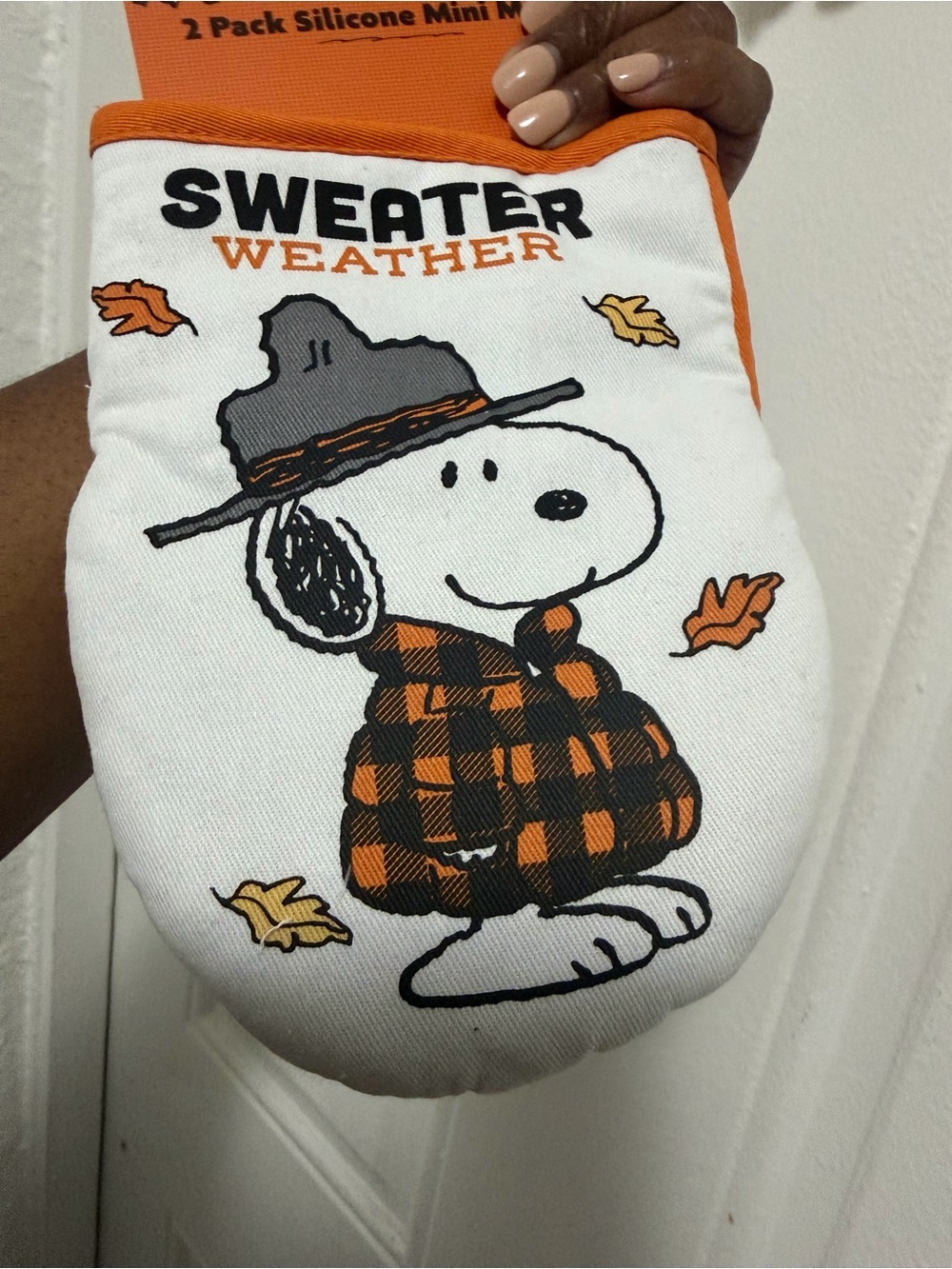 Peanuts Orange and White 'Sweater Weather' Dog Oven Mitt